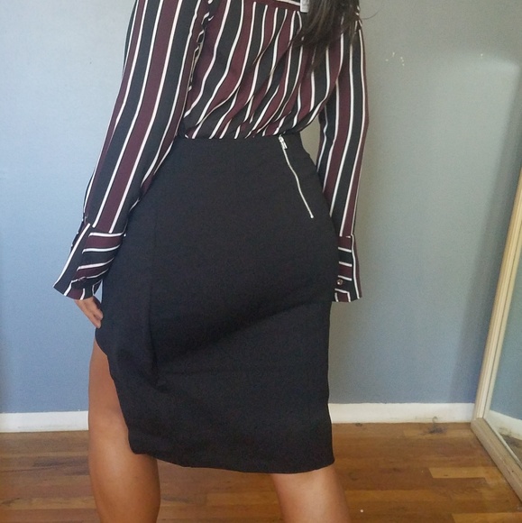 🏷CLEARANCE SPLIT FRONT BLACK MIDI SKIRT - Picture 3 of 4